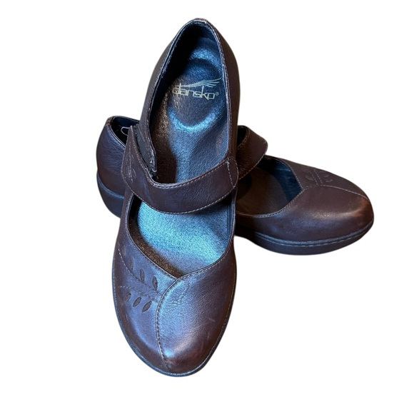 Dansko Like New Annie Embroidered Brown Leather Mary Jane Clog size 38 - Picture 4 of 16